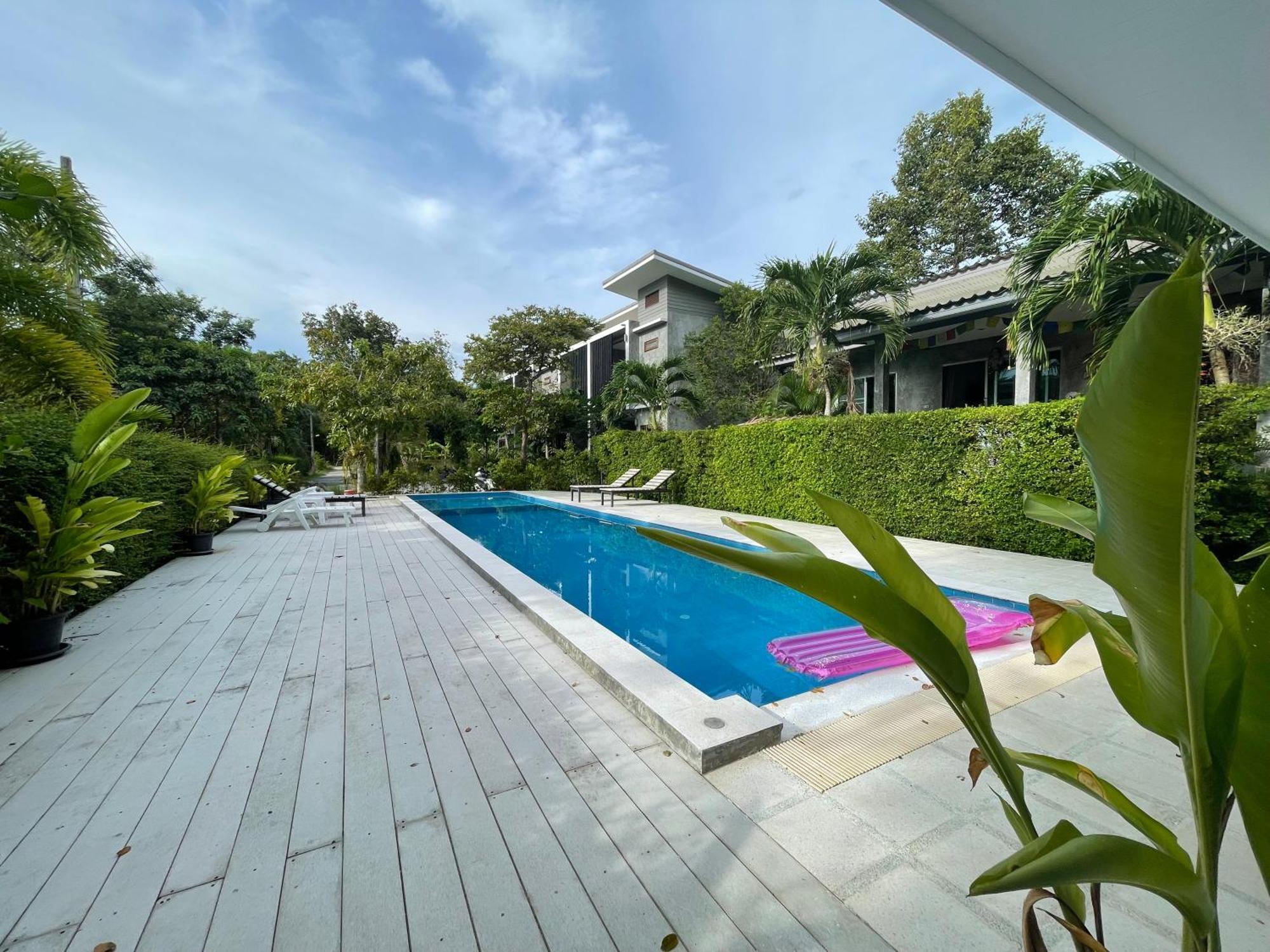The Zohan- Resort&villas Wok Tum