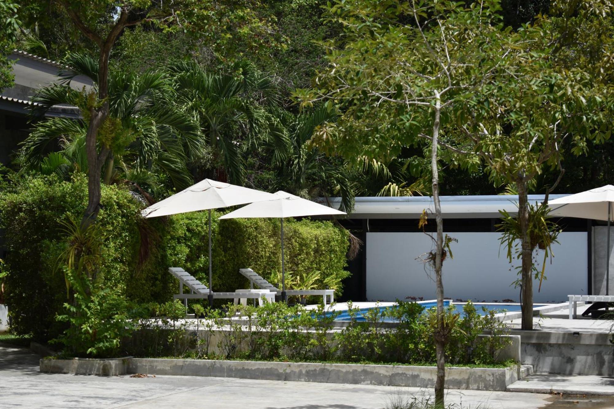 The Zohan & Travel Agency Aparthotel Wok Tum