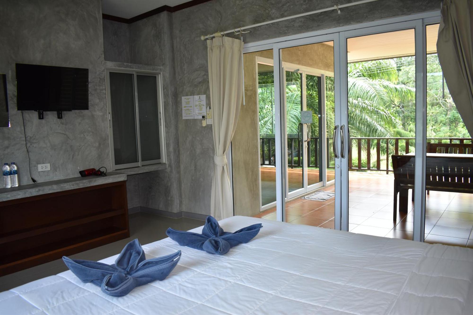 The Zohan & Travel Agency Aparthotel