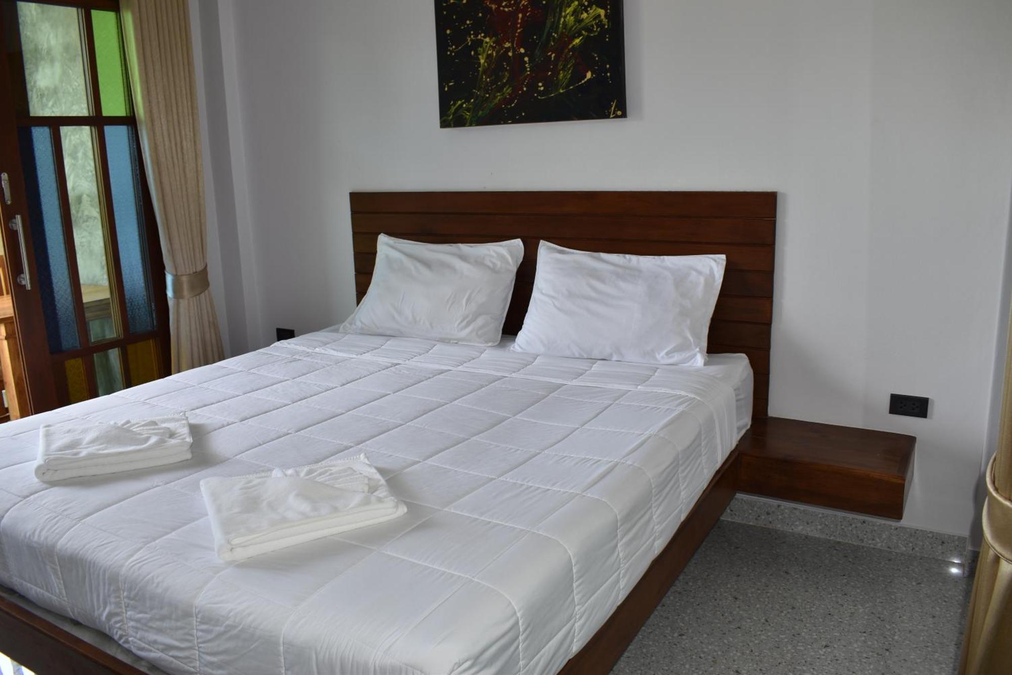 The Zohan & Travel Agency Aparthotel *